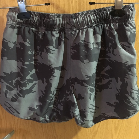 Women’s NFQ Hyperactive Training Shorts - Picture 2 of 3